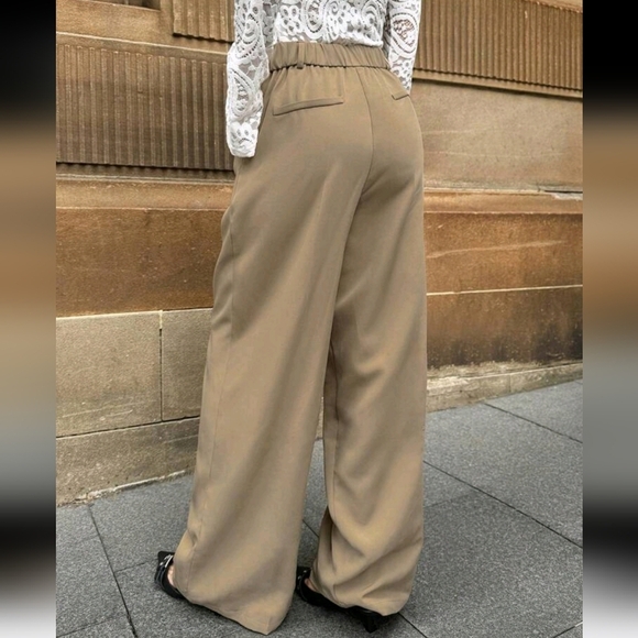 Women's Solid Color Pleated Wide Leg Loose Casual Pants - Picture 2 of 5